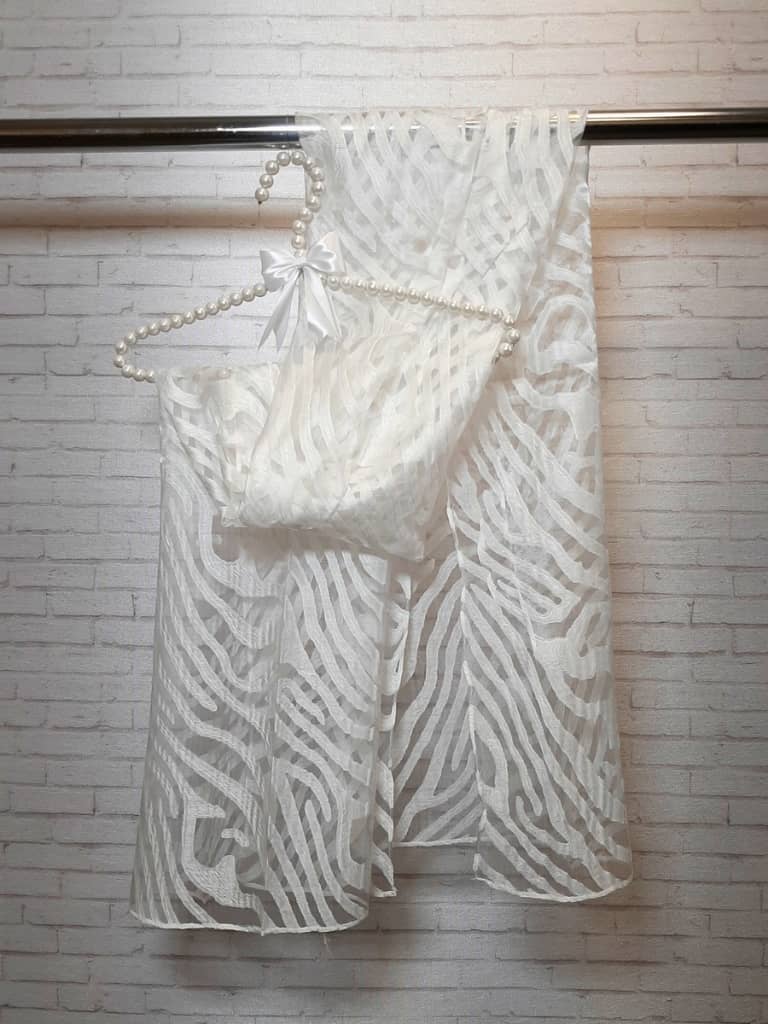 شال مجلسی ارگانزا زبرا سفید