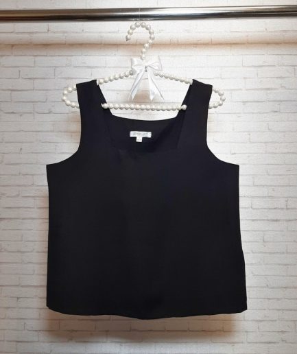 تاپ یقه خشتی مشکی ویسکوز زنانه