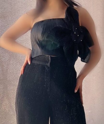 کراپ تاپ گل مشکی زنانه