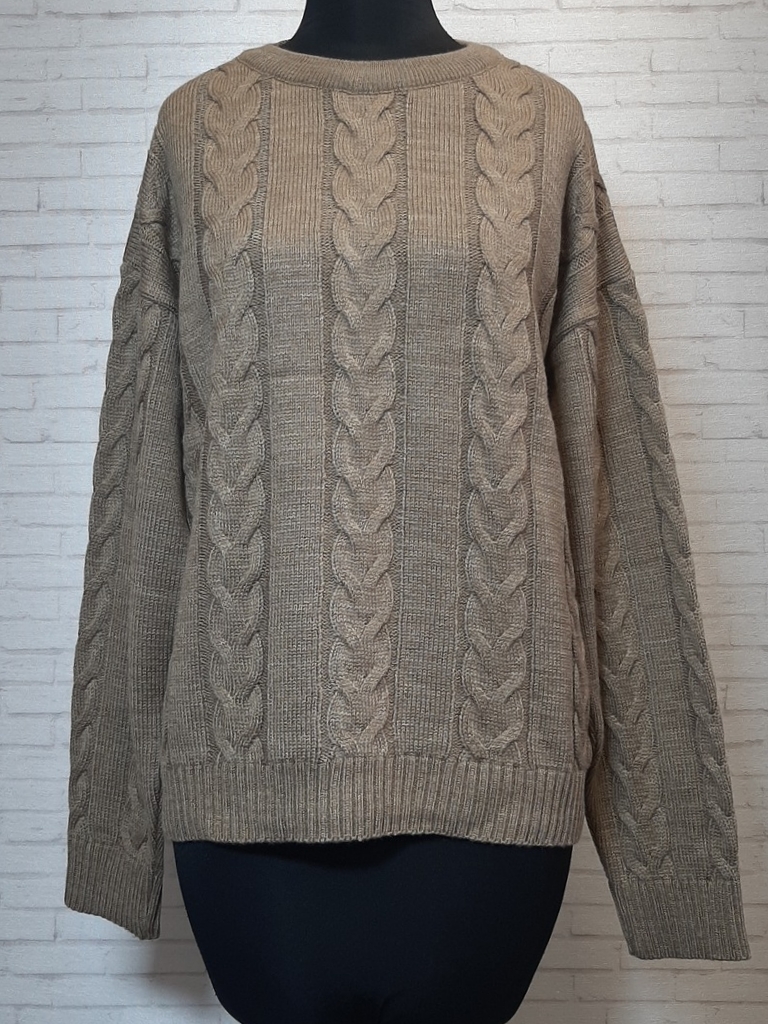 WhatsApp Image 2025-10-12 at 16.40.17 WhatsApp Image 2025 10 12 at 16.40.17