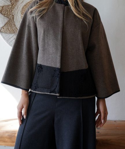 کت قهوه ای جلو خرج کار گل زنانه