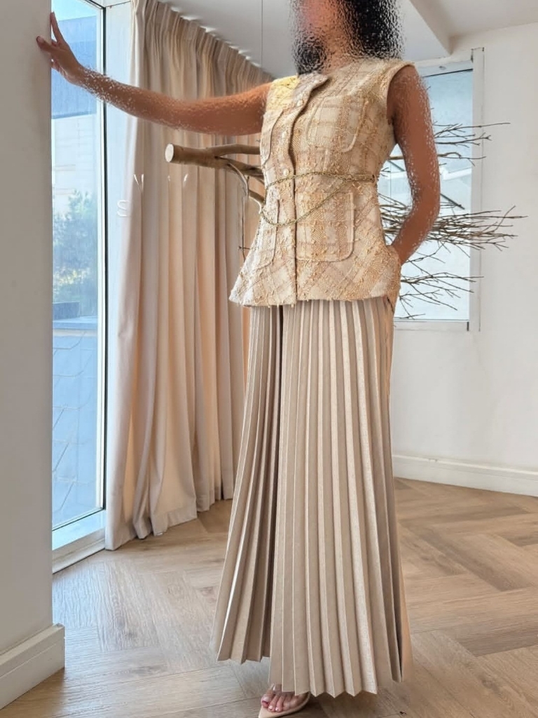 WhatsApp Image 2025-10-29 at 16.06.55 WhatsApp Image 2025 10 29 at 16.06.55