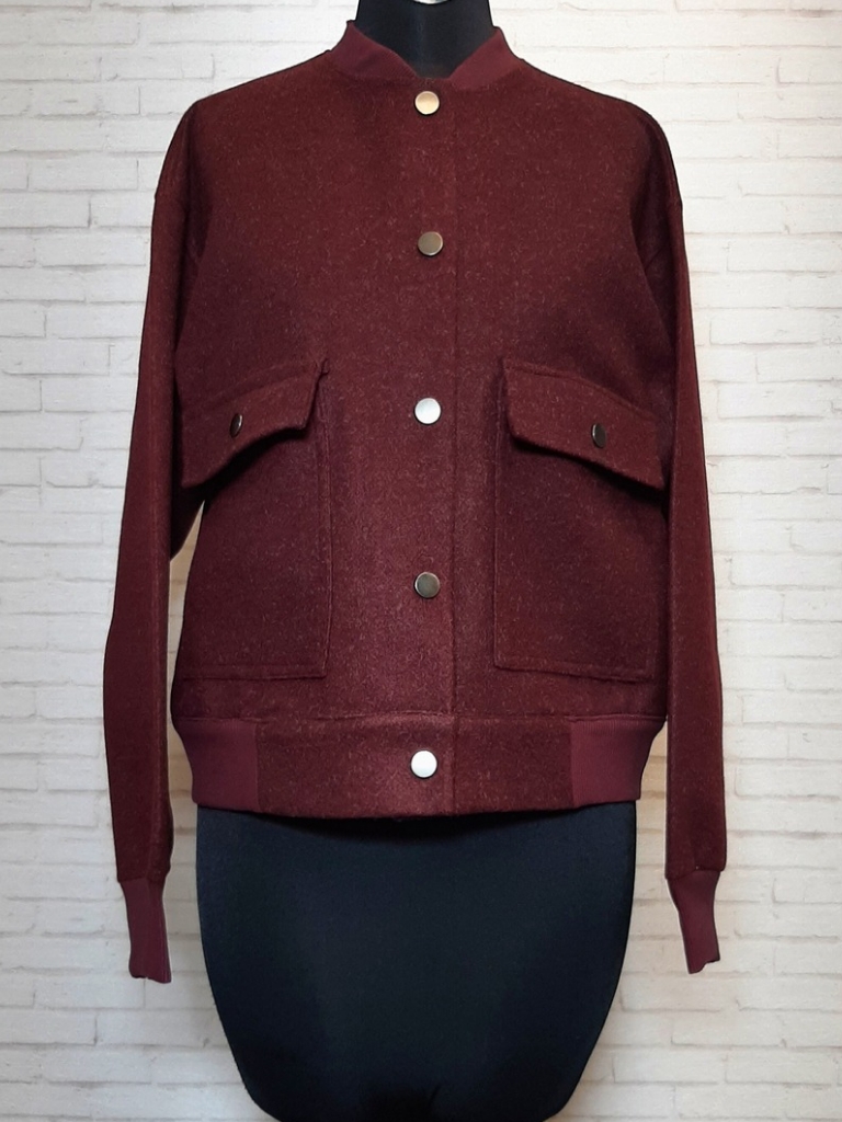 بامبر فوتر زرشکی دکمه دار زنانه