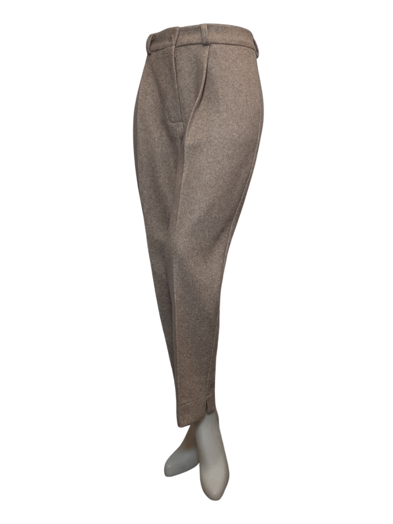 WhatsApp Image 2025-11-18 at 18.31.44 WhatsApp Image 2025 11 18 at 18.31.44