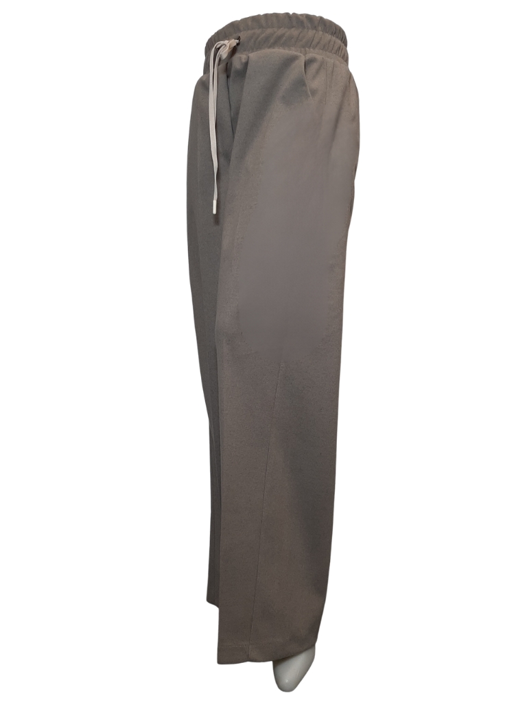 WhatsApp Image 2025-11-21 at 01.01.47 WhatsApp Image 2025 11 21 at 01.01.47