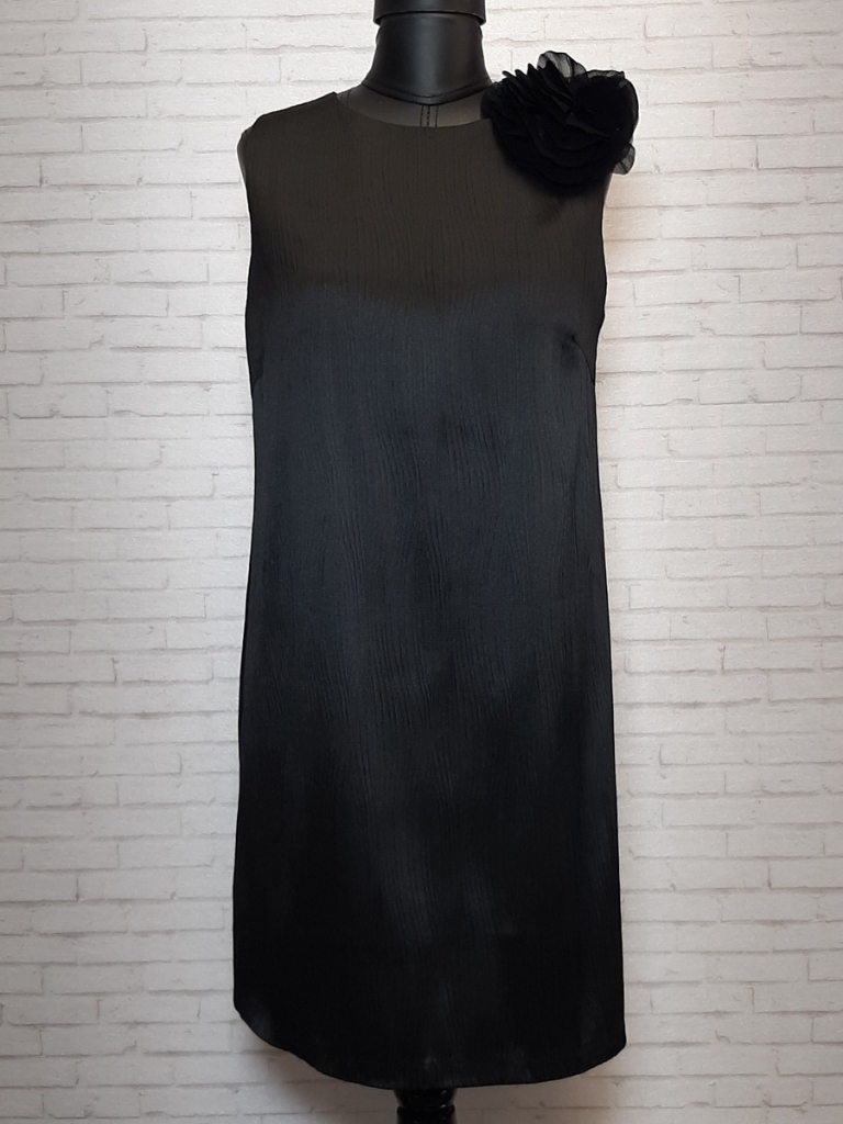 پیراهن مشکی آستین حلقه ای زنانه