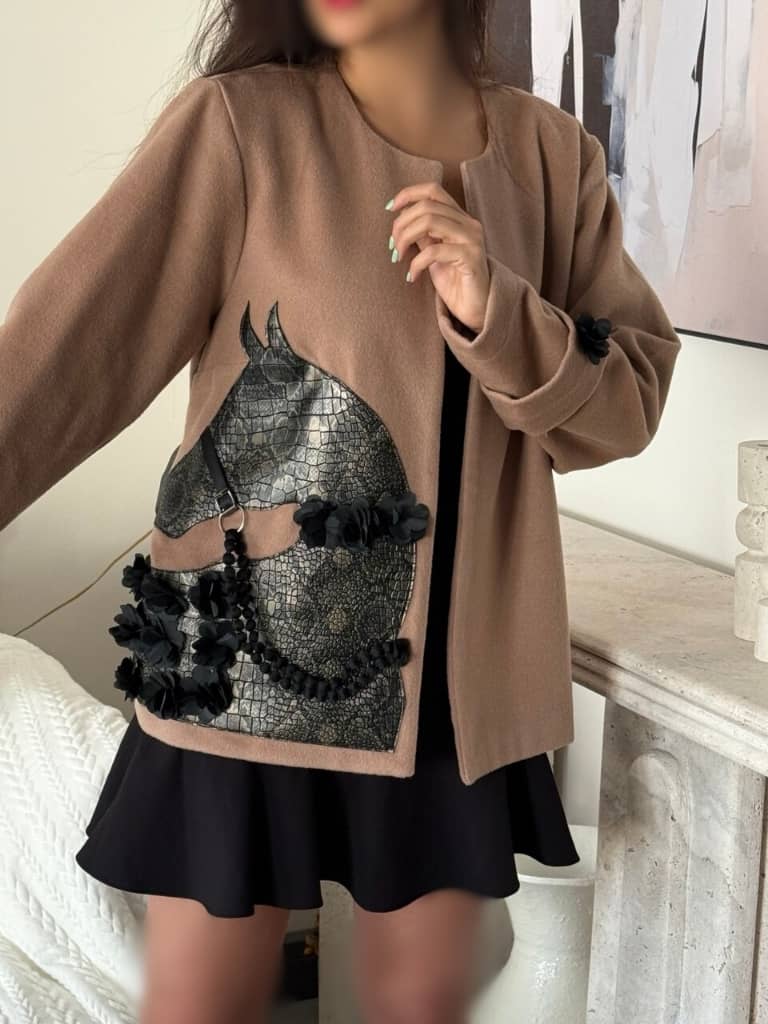 کت فوتر کرمی اسب دار زنانه