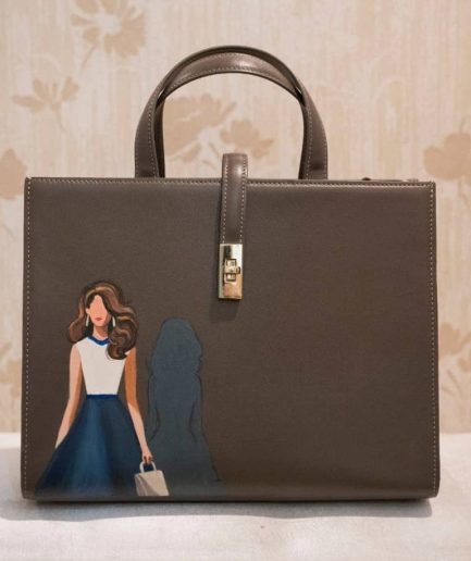 کیف چرم خاکی سایه زنانه