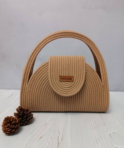 کیف دسته دار قیطان کرم زنانه