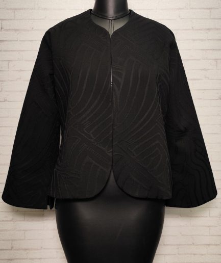 کت مشکی آستین کلوش ژاکارد زنانه