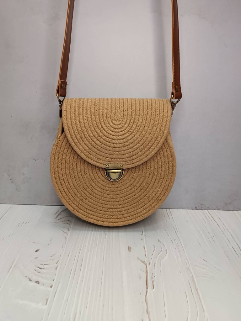 کیف کرمی گرد قیطان بند چرمی زنانه