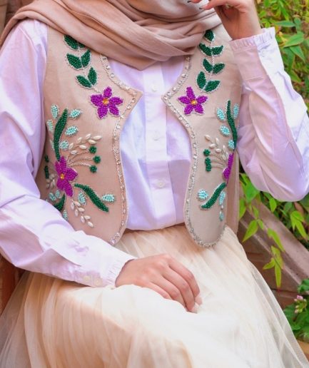جلیقه جلو هلالی لینن کرم زنانه